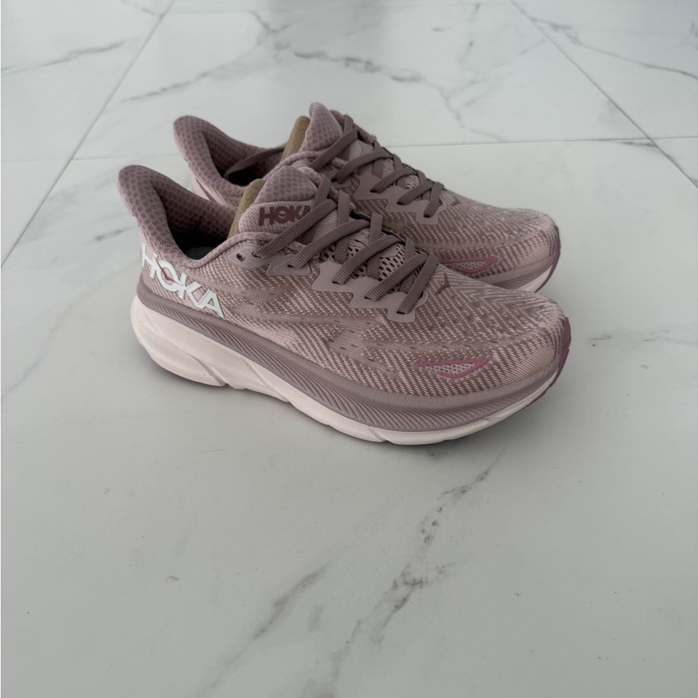 Hoka One Clifton 9 Women’s Running Shoe Size 6B, 6.5B, 7B, 7.5B